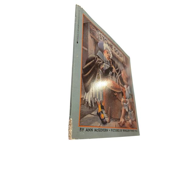 STONE SOUP Ann McGovern Classic Folktale Scholastic Paperback - Picture 4 of 9